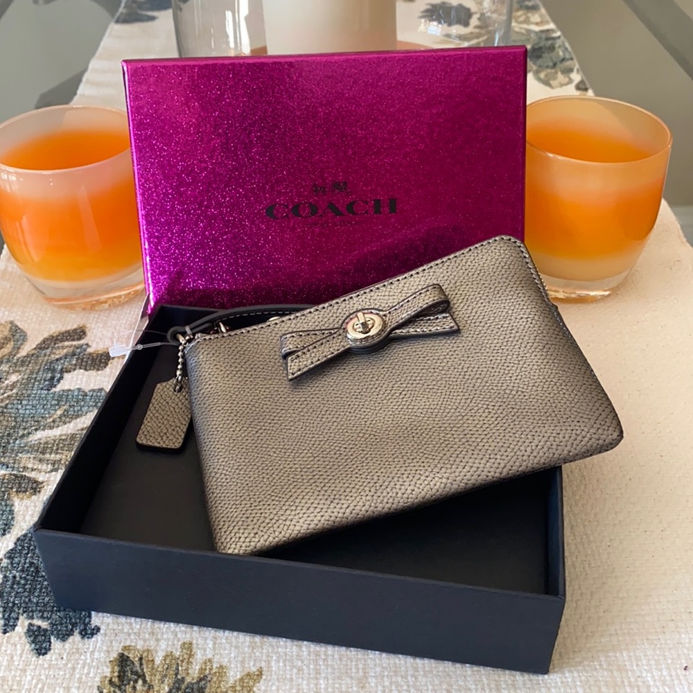 Small Coach Wristlet